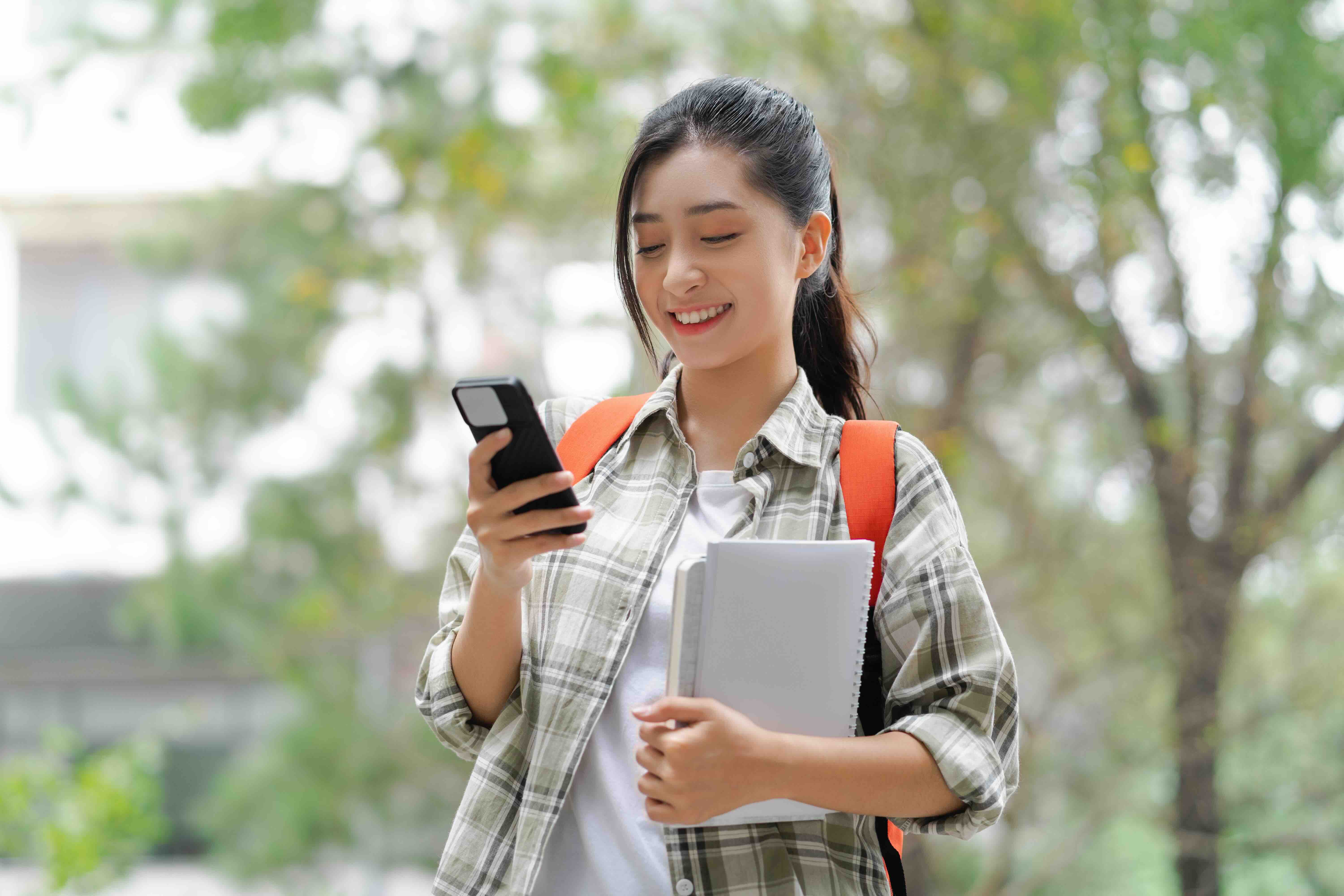 Cardiff Metropolitan University Answers Student Enquiries 24/7 With Gecko Chatbot